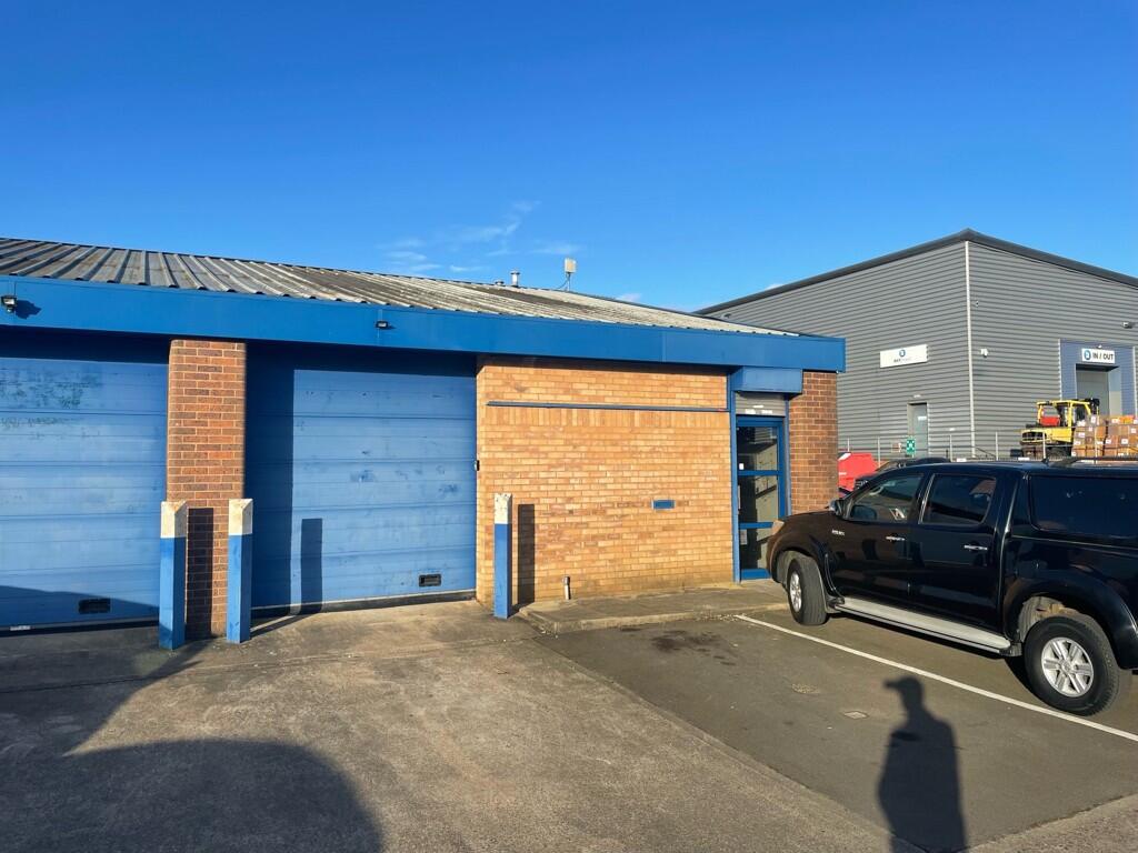 Main image of property: Unit 861 Plymouth Road Industrial Estate, Slough, SL1 4LP