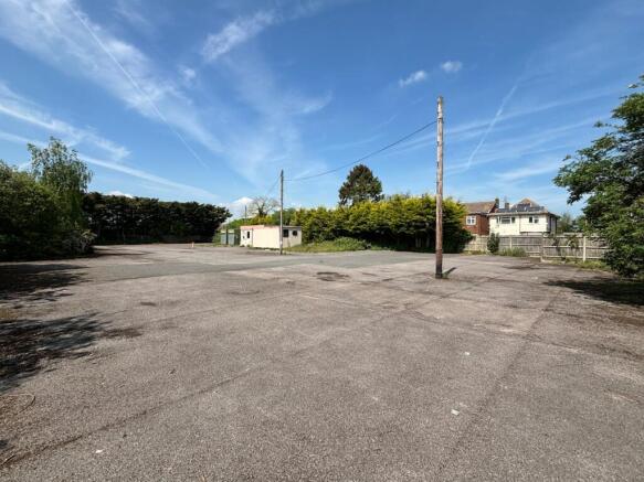 Glenhaven Yard