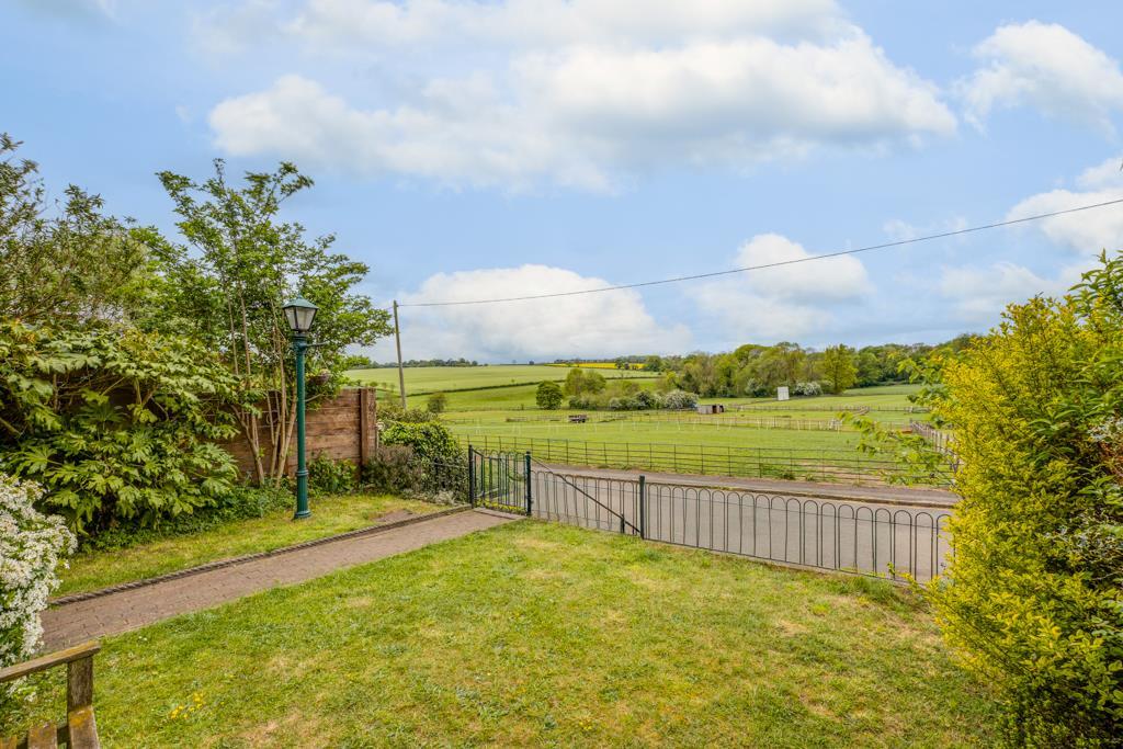 House in Rushton - View 2