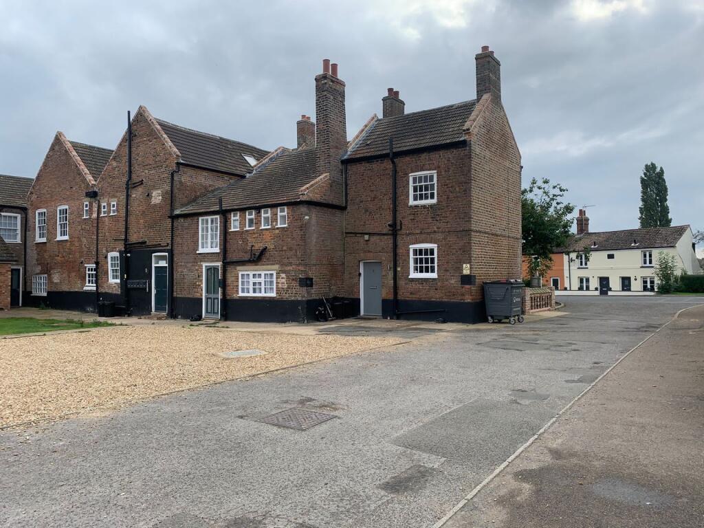 Main image of property: London Road, Spalding, PE12