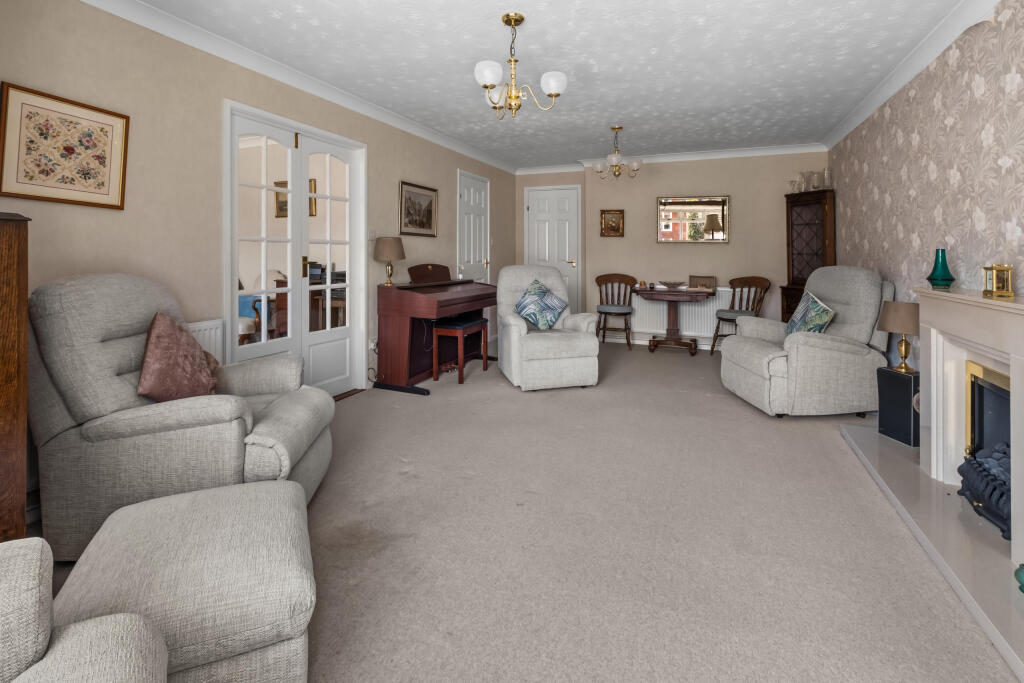 House in Worcester - View 4
