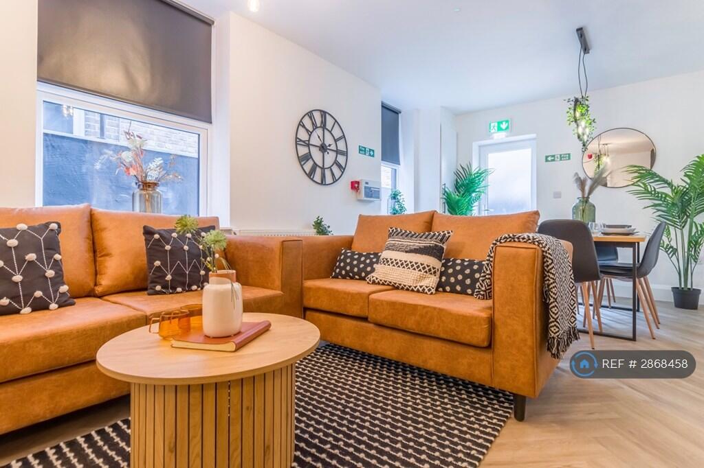 Main image of property: Market Street, Hoylake, CH47