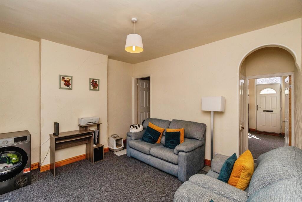 House in Walsall, West Midlands - View 6