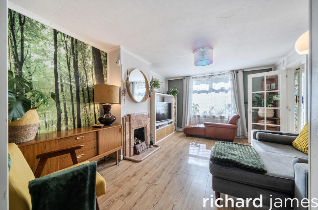The Street, Moredon, Swindon, SN25 - View 4