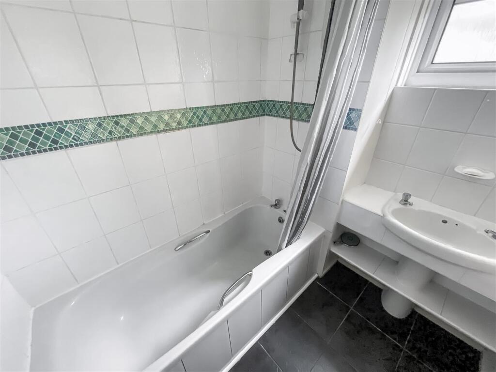 Apartment in Darlington, Newton Aycliffe, Great Aycliffe - View 4