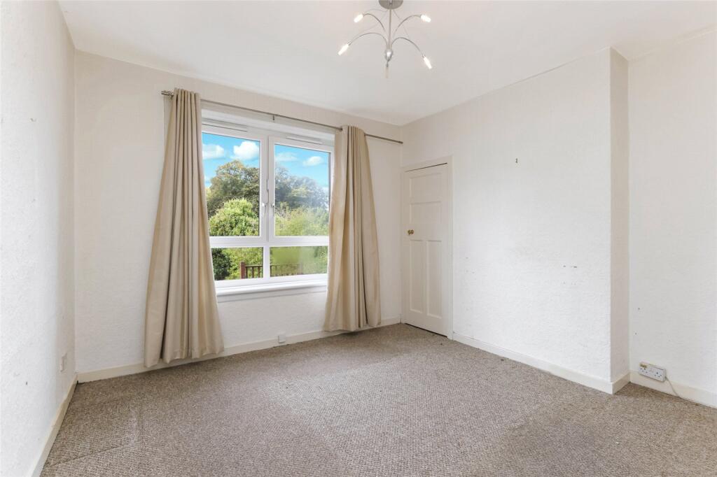 House in Glasgow, South Lanarkshire - View 4