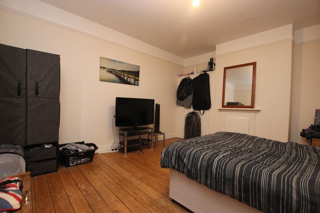 Photo 13