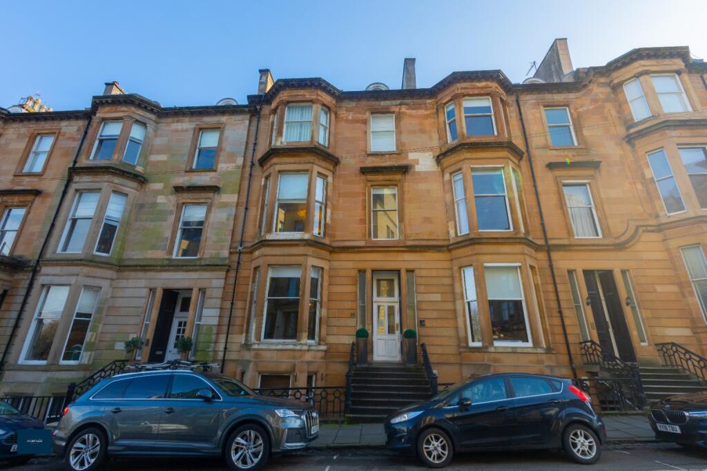 Main image of property: Flat 2, 10 Lynedoch Place, Glasgow, G3 6AB