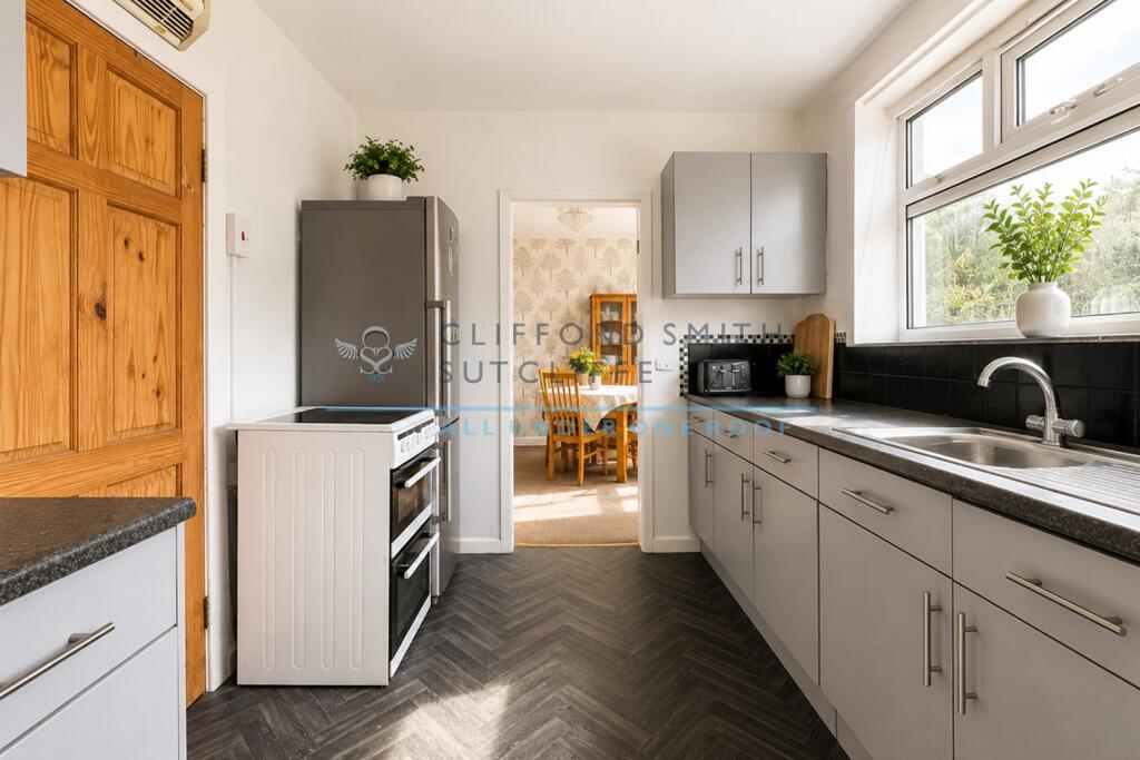House in Burnley, Lancashire - View 4