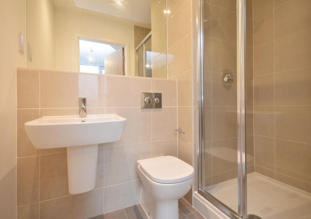 Apartment in Bristol - View 5