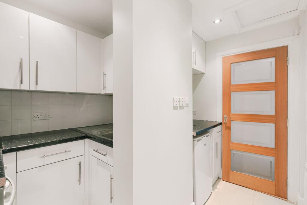 Apartment in Glasgow - View 5