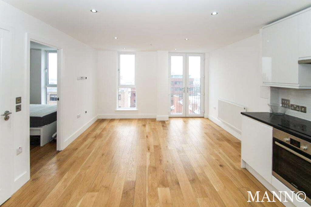 Apartment in Sutton, Benhilton - More