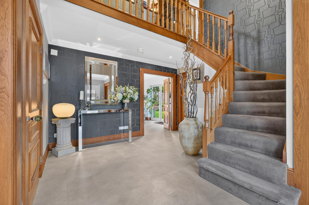 House in Kilmarnock - View 2
