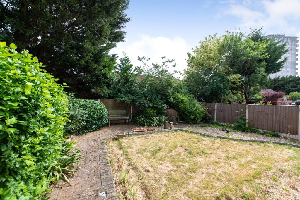 Amble Close, Lincoln, Lincolnshire, LN1 photo 4
