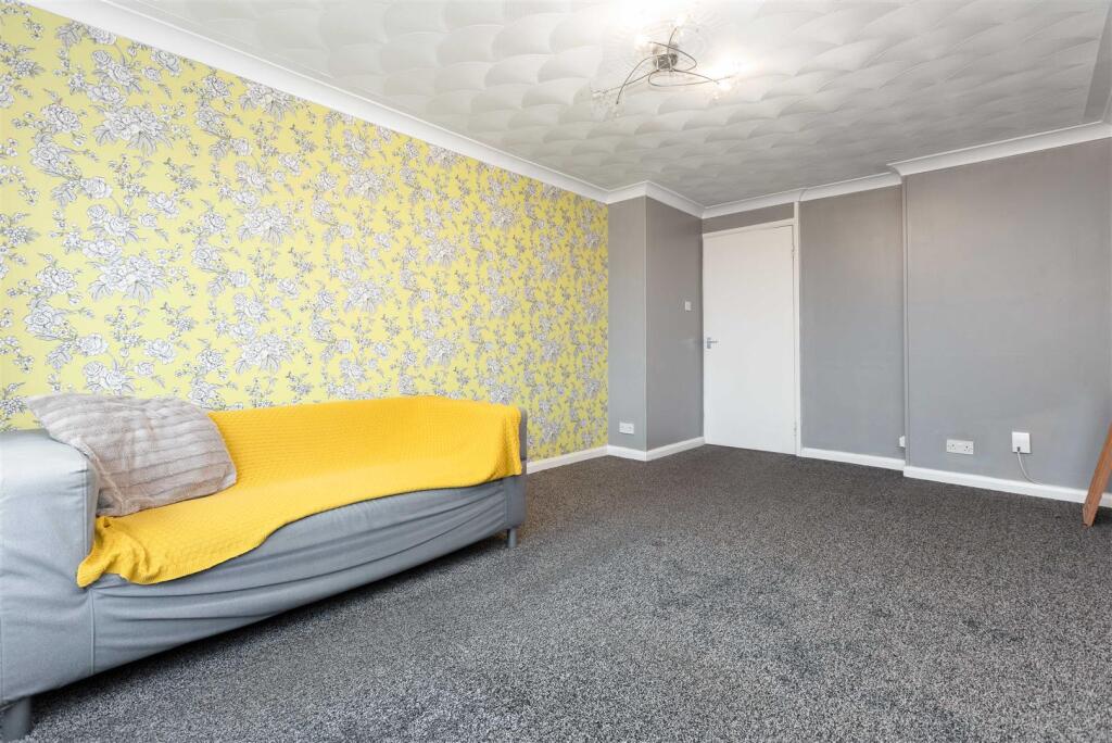 Gothic Way, Arlesey SG15 6TP photo 2