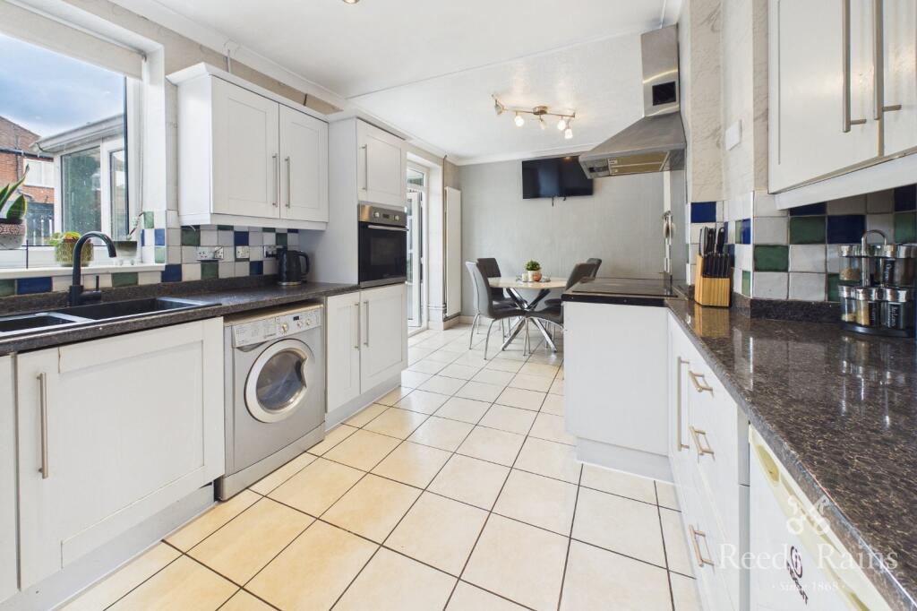 Highfield Green, Allerton Bywater, Castleford, West Yorkshire, WF10 photo 4