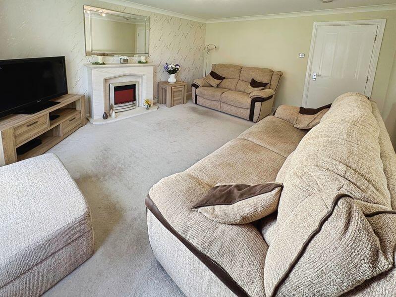 Apartment in North Tyneside, North East - View 3