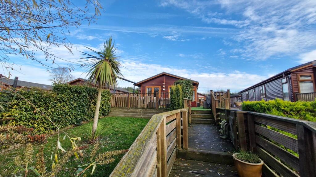 Main image of property: Lagoon Lodges, TALLINGTON, PE9