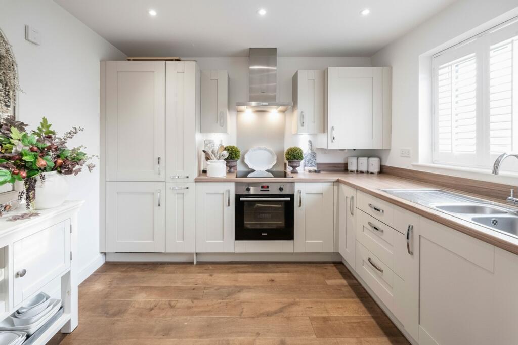 Hazel Place, Stratford-Upon-Avon, CV37 photo 4