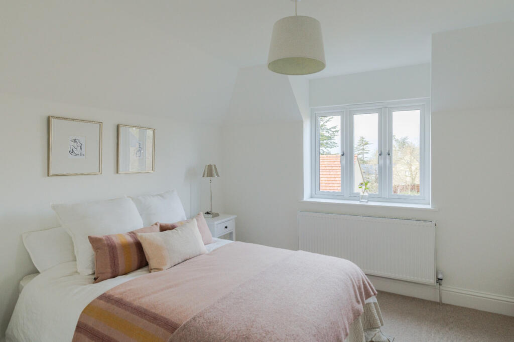 Bishop's Drive, Glastonbury, BA6 photo 3