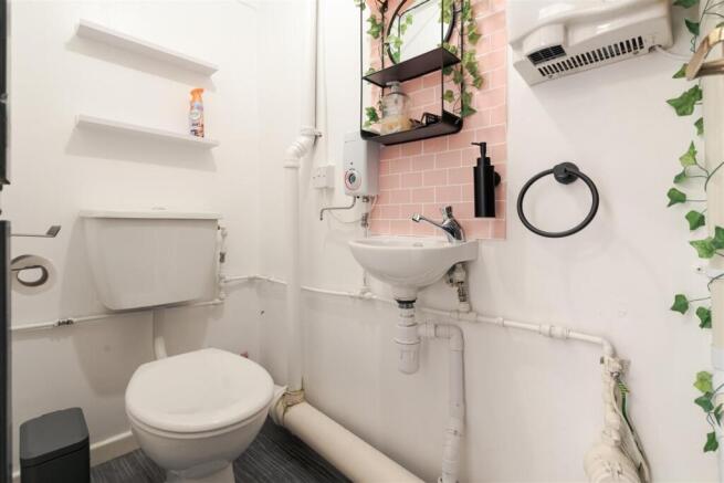 Unit 1 78-80 Dalton Road (4 of 13).jpg