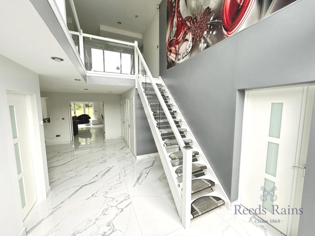 House in Stoke-on-Trent - View 4