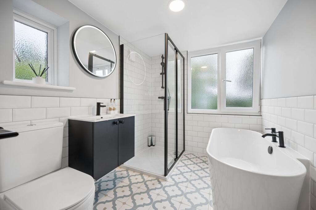 House in Wilmslow, Pownall Park - View 3