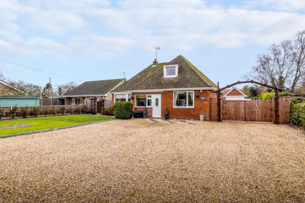 House in West Lindsey, Aisthorpe - View 3