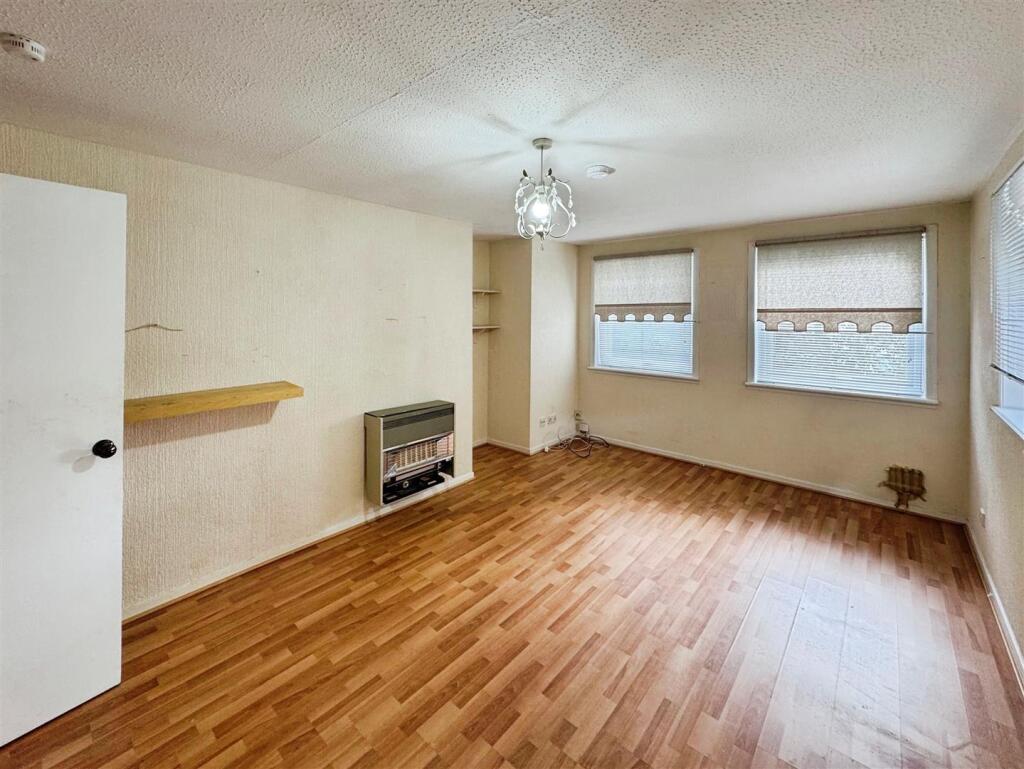 Apartment in Glasgow - View 2