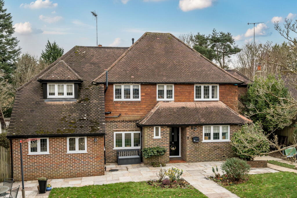 Main image of property: Ivy Mill Close, Godstone, RH9 8NG