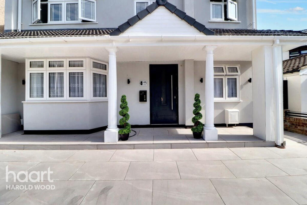 Sackville Crescent, Harold Wood photo 3