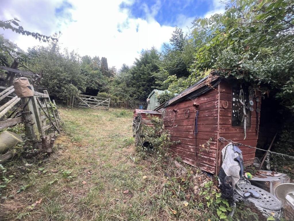 Sydallt Lane, Cefn-Y-Bedd, Wrexham photo 5
