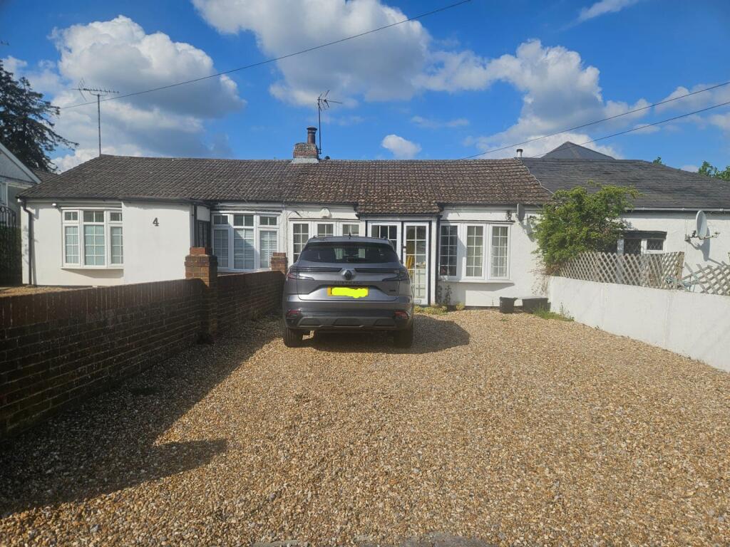 Main image of property: Colemans Moor Lane, Woodley, Reading, Berkshire, RG5