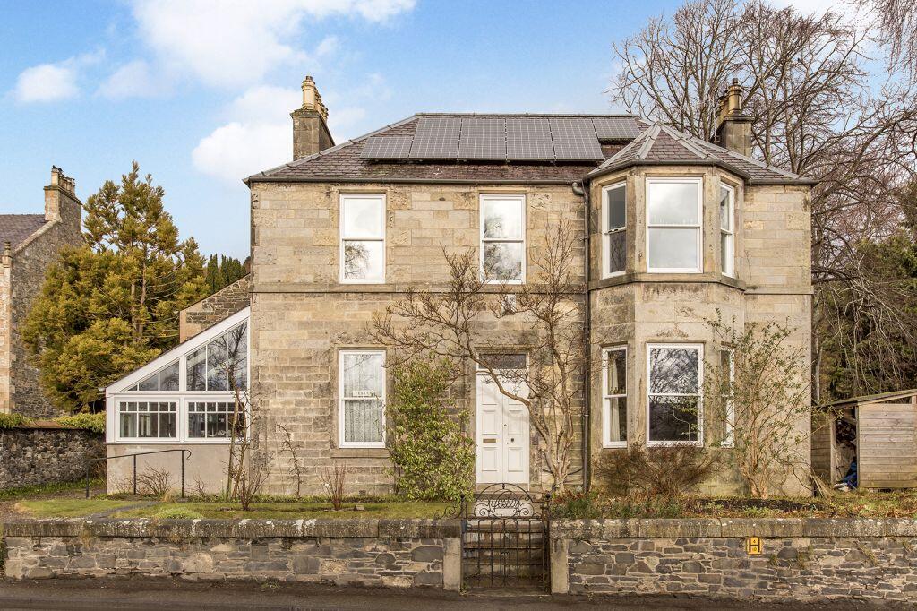Main image of property: Yester, Innerleithen Road, Peebles, EH45 8BD