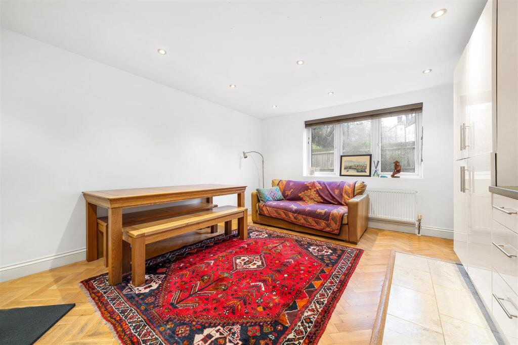 Main image of property: Benton's Lane, London, SE27