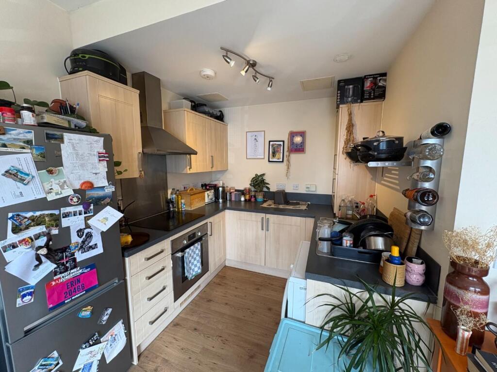 Apartment in Bristol - View 5