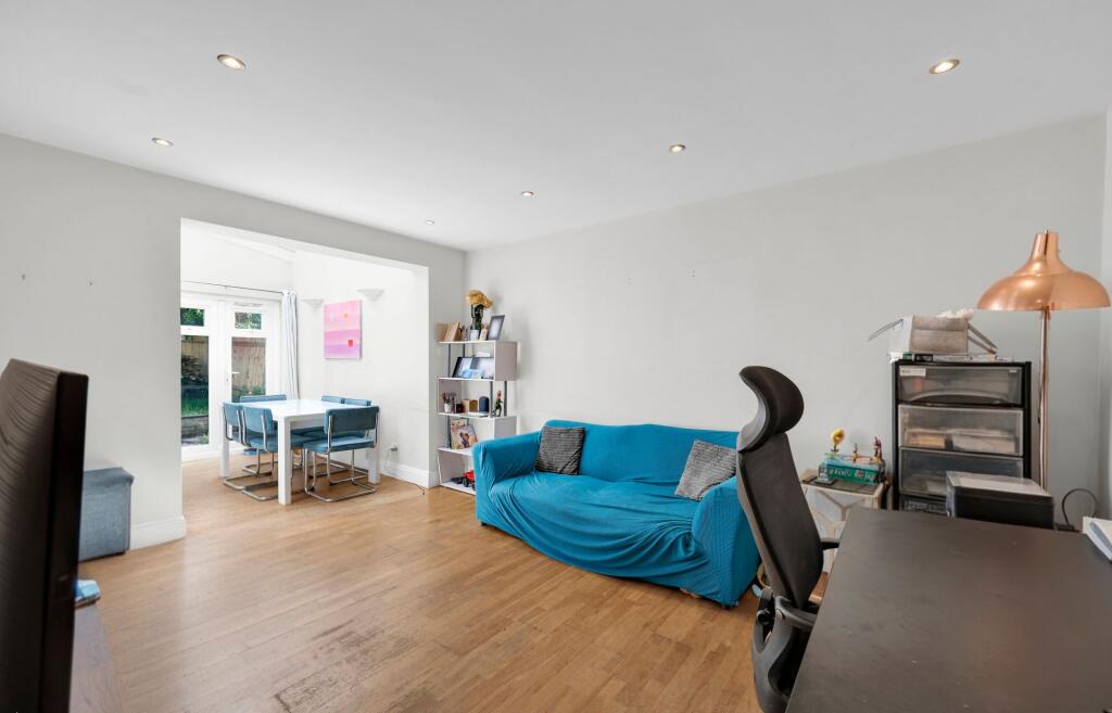 St. Marys Road, London, NW11 - View 6