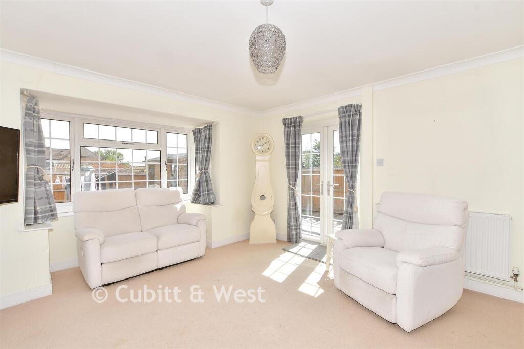 House in Redhill - View 2