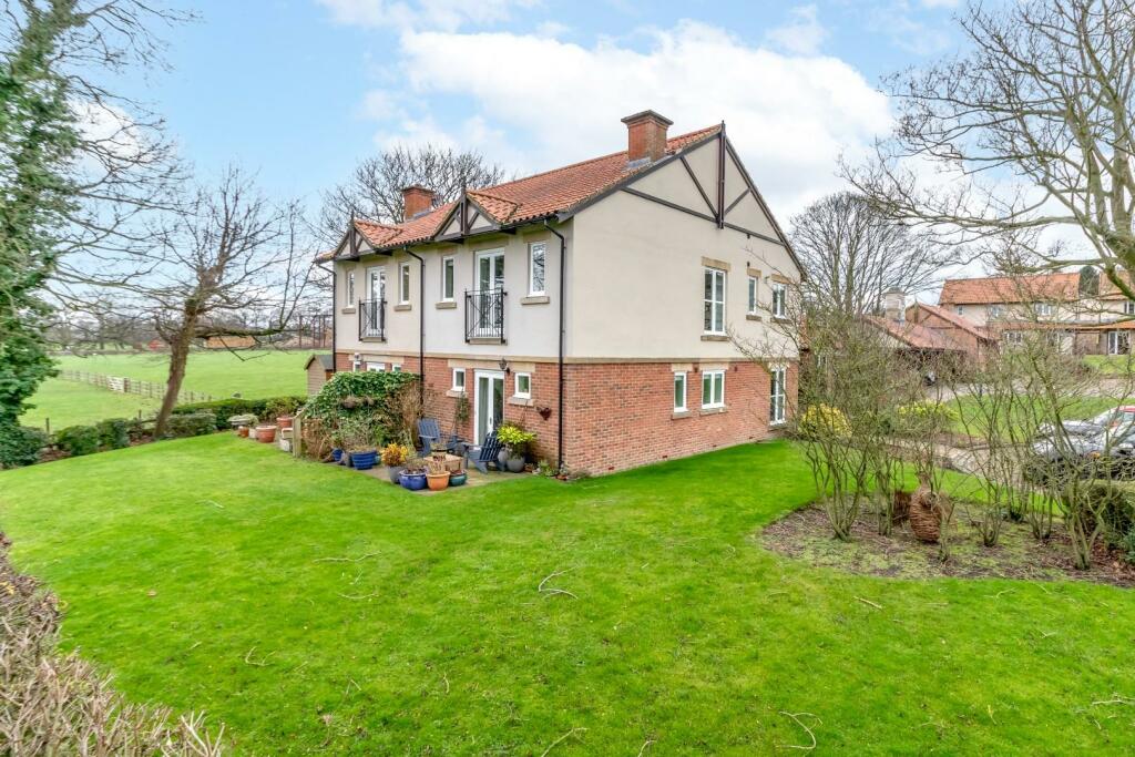 2-bed semi-detached on East Court, Hollins Hall, Hampsthwaite, £395,000