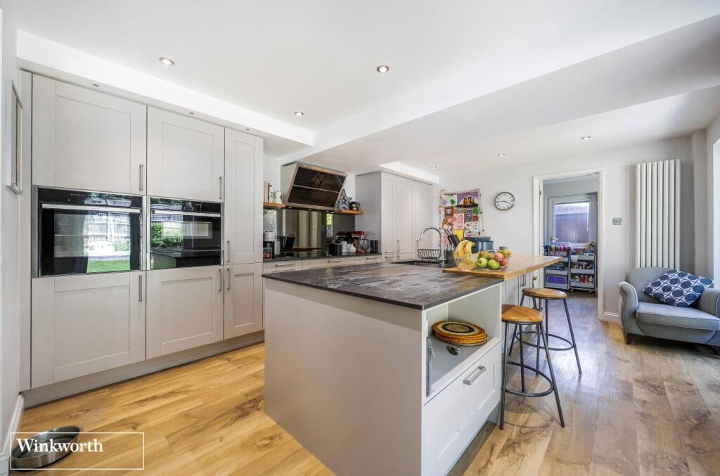 House in Basingstoke and Deane, Cufaude Village, Chineham - View 2