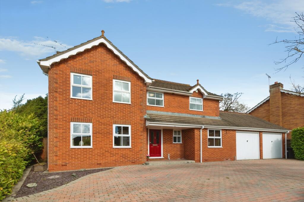 Main image of property: Belvedere Gardens, Chineham, Basingstoke, Hampshire, RG24