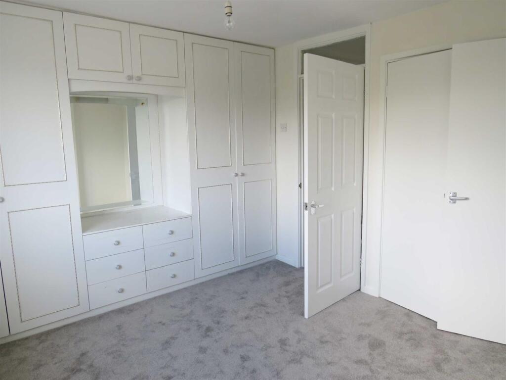 Apartment in Stockport, Gillbent, Cheadle Hulme - More