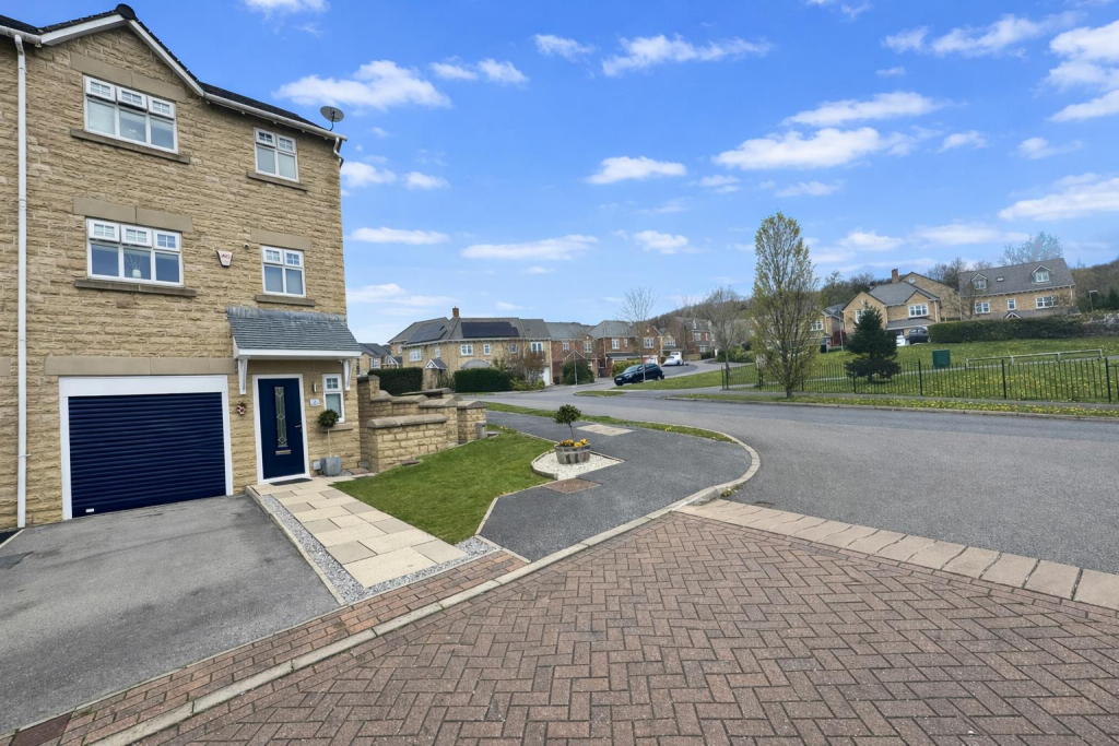 Main image of property: Spring Hill, Woolley Grange, Barnsley, S75 5GY