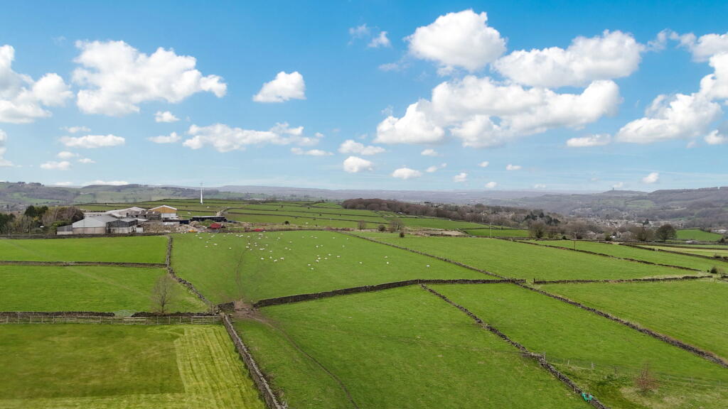 Paris, Scholes, Holmfirth, HD9 photo 4