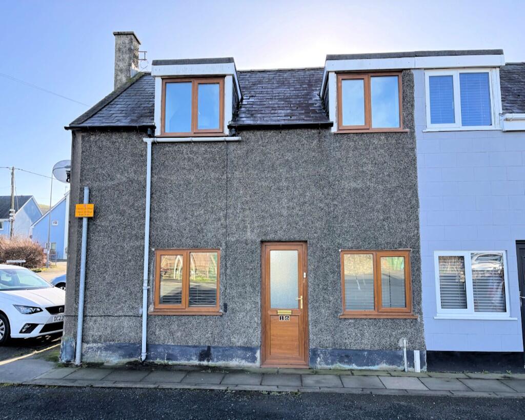 Main image of property: 16 Maengwyn Street, Tywyn, Gwynedd, LL36