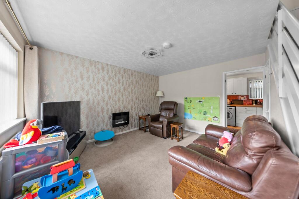 House in Warrington, Callands, Burtonwood and Westbrook - More