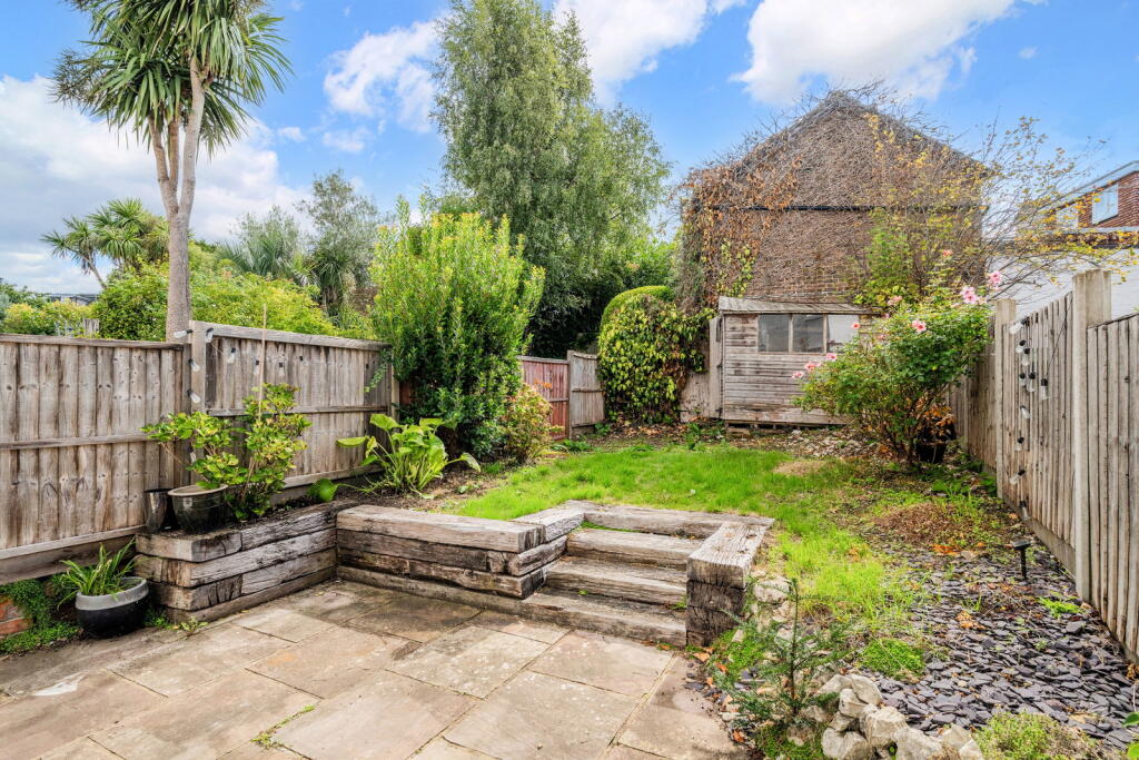House in Redhill - View 4