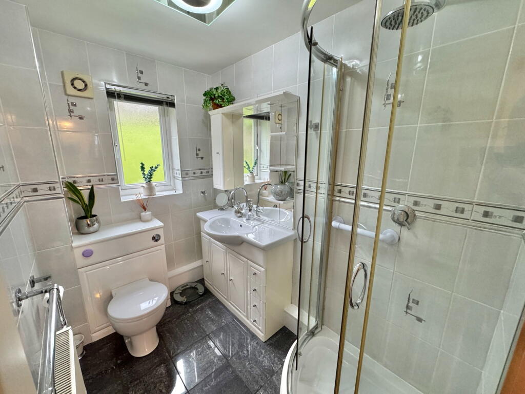 Apartment in Plymouth - More