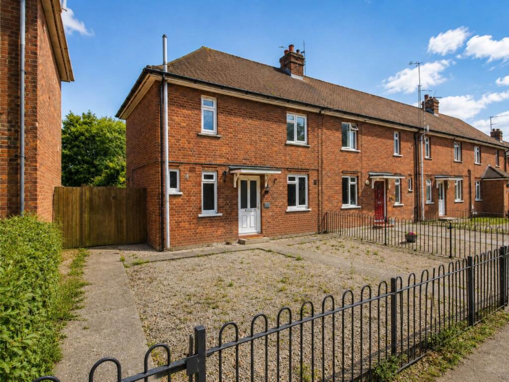Main image of property: Oxford Road, Aylesbury