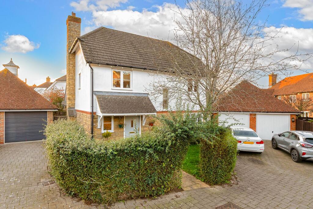 Main image of property: Dawn Lane, Kings Hill, West Malling, ME19 4DH